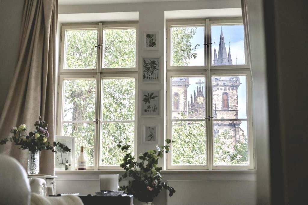 Old Town Square Apartment Prag Exteriör bild